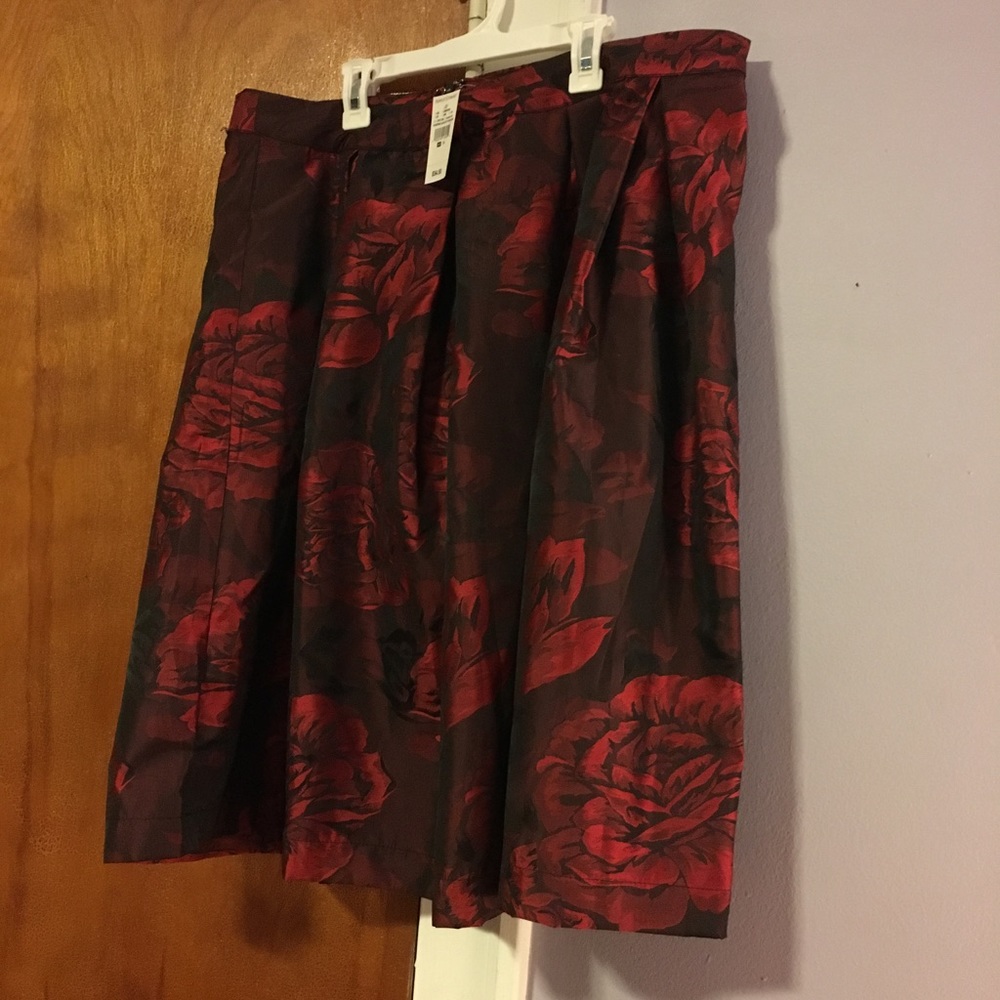 Floral print skirt